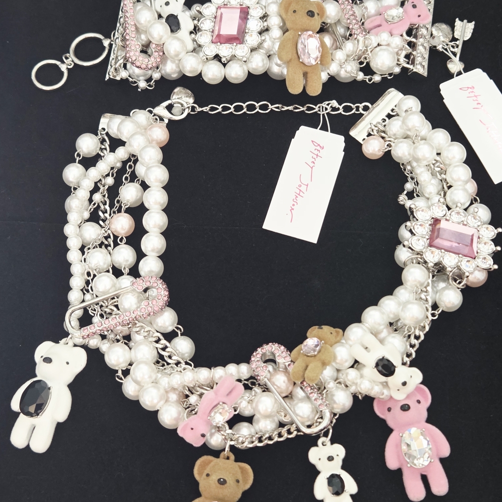 NWT Betsey Johnson Pearl and Teddy Bear Charm Necklace and Bracelet Set